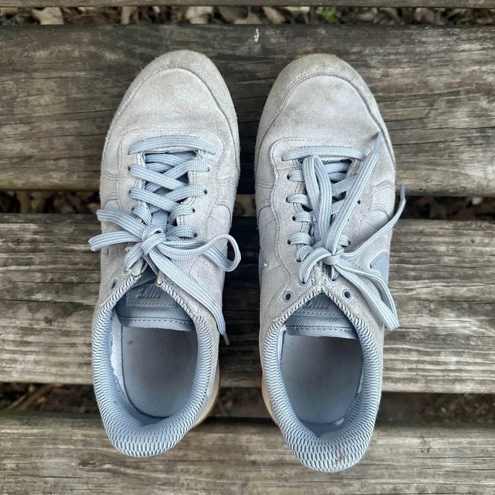 Nike Internationalist Women Glacier Grey Blue Suede Sneakers 872922-003 Size 8.5